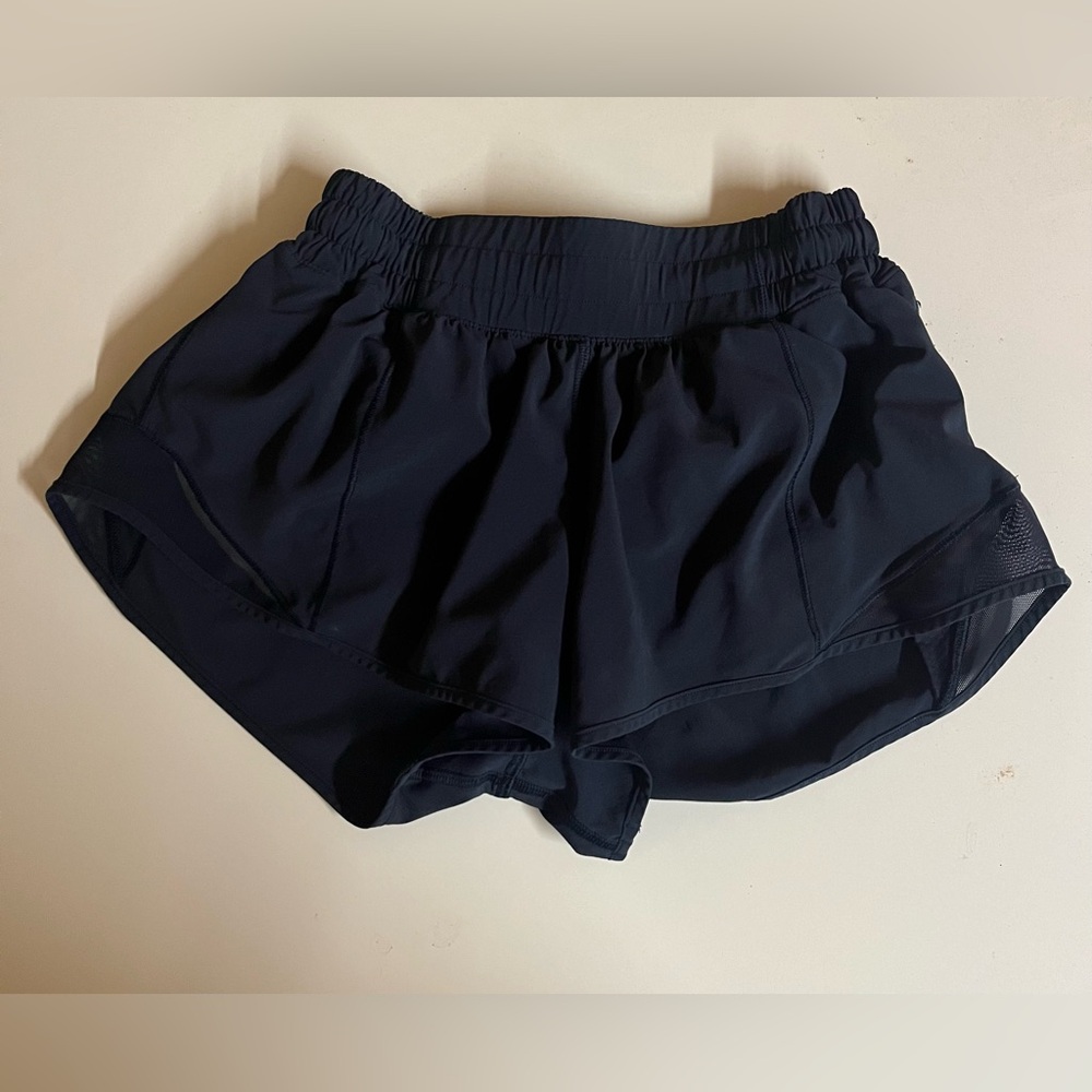 Lululemon Hotty Hot 2.5" Navy Blue Shorts - size 4